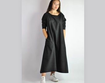 ROBE NOIRE en laine avec poches anthracite no. 73