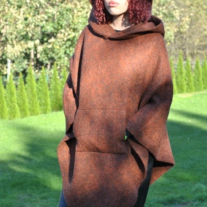 罐头士多所 - Plaid or Brown Hooded Poncho Cape Jacket with Tassels (Chocolate Brown) main image 0