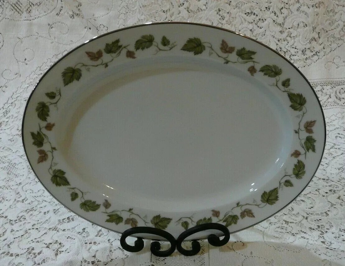 Noritake Vineyard 6449 Large Oval Serving Platter 13.75 inches White Platinum