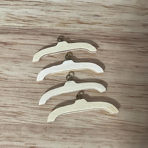 Dollhouse Miniature Set of 4 Wooden Hangers 1:12 Scale