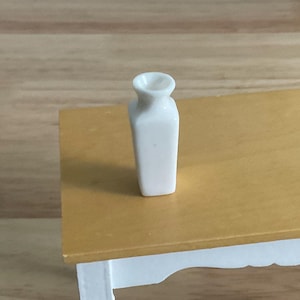 Dollhouse Miniature White Square Ceramic Vase 1:12 Scale