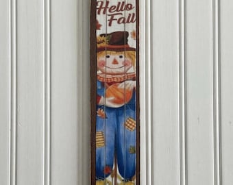 Miniature Scarecrow Porch Sign - Autumn Decor, 1:12 Scale