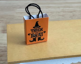 Miniature Halloween Trick or Treat Bag- Holiday Decor, 1:12 Scale