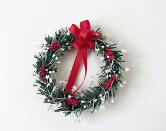 Miniature Christmas Wreath with Red Bow, White Flowers and Red Berries, 1:12 Scale