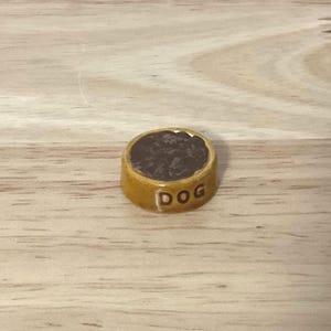 Dollhouse Miniature Ceramic Dog dish or bowl filled with Food 1:12 Scale