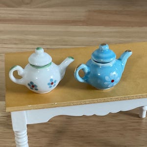 Miniature Ceramic Teapot with Lid in White or Blue 1:12 Scale