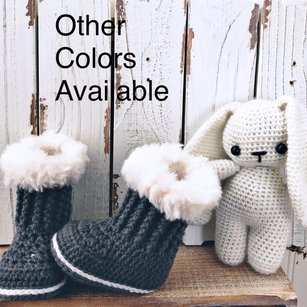 Ugg Style Booties, Crochet baby boots, baby girl booties, crochet booties, baby boots, crochet booties, baby gift, pregnancy announcement