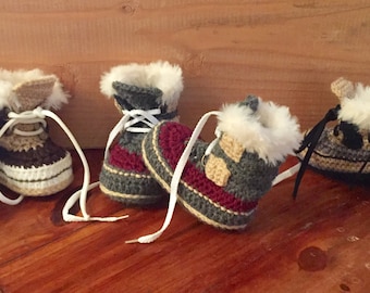 Crochet Hiking Baby Booties: Acrylic Yarn, Gender Neutral