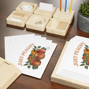 Cartões comemorativos Just Peachy Blank - Comemore qualquer ocasião com estilo, perfeitos para aniversários, notas de agradecimento, convites e muito mais!