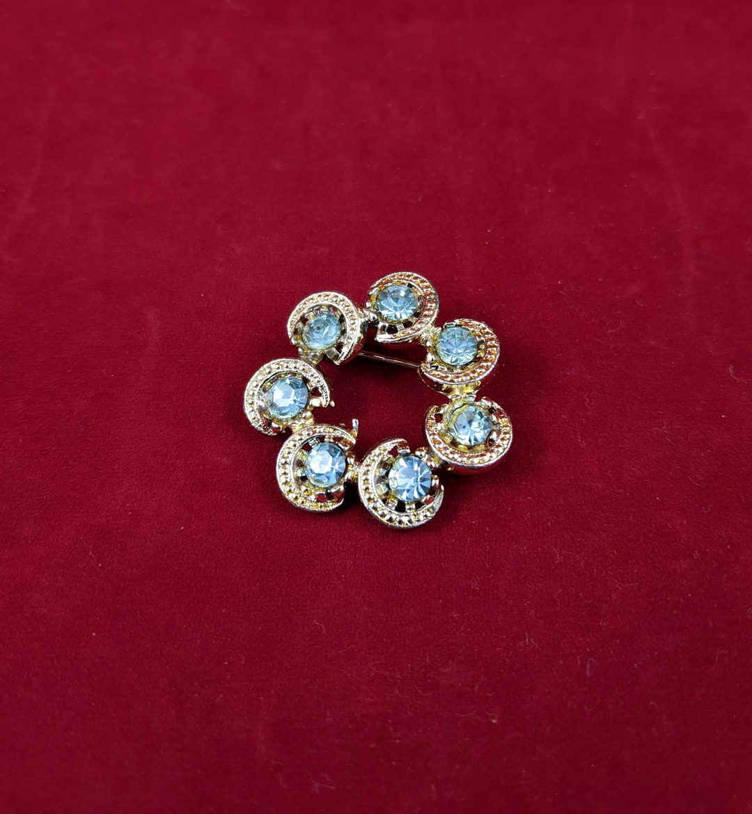 Vintage 1960s Goldtone 1.25 