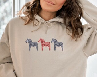 Dala Horse Sweatshirt Hoodie Dala Horse Hooded Sweatshirt Dala Horse Shirt for Women Swedish Horse Gift Scandinavian Folk Art Ancestry Gift