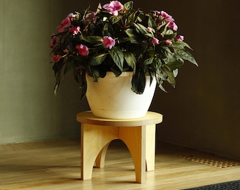 Modern Birch Plant Stand: Minimalist Plywood Side Table - Scout