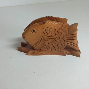 Portatovaglioli porta tovaglioli porta tovaglioli porta tovaglioli in legno di pesce segni di usura decorazione vintage a forma di pesce