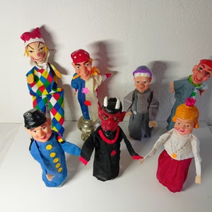 Puppentheater, Kasperle Theater Puppen, Handpuppen, Handspielpuppen, Teufel, Polizist, Clown, Räuber, Oma, Königin Bild 1