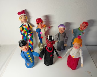 Puppet theatre, Punch and Judy theatre puppets, hand puppets, hand puppets, devil, policeman, clown, robber, grandma, queen