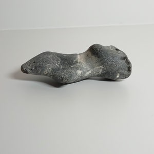 Flint Seal Hand Ax Lady Viewing Flexible Flint Chalk Flintstone Flint Lucky Stone Aquarium or Terrarium
