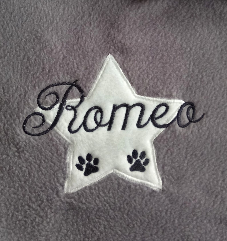 Dog cuddle pillow embroidered with name and a star hellgrau