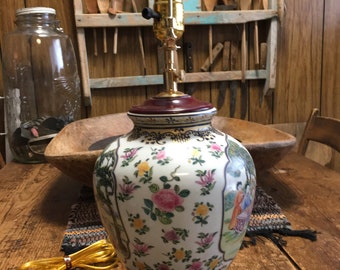 Chinese Oriental Lamp