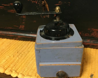 Small Coffee / Spice Grinder Old