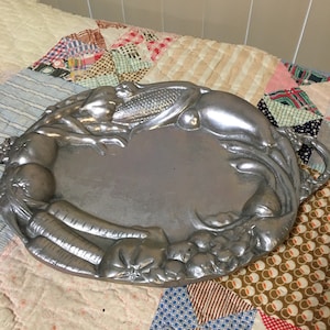 Oval Pewter Platter With Handles