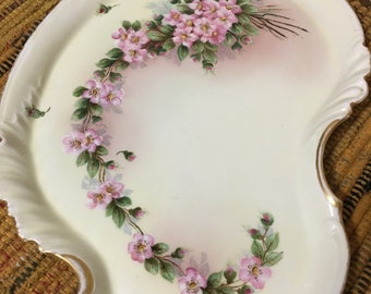Limoges ( France) Beautiful Dresser Tray