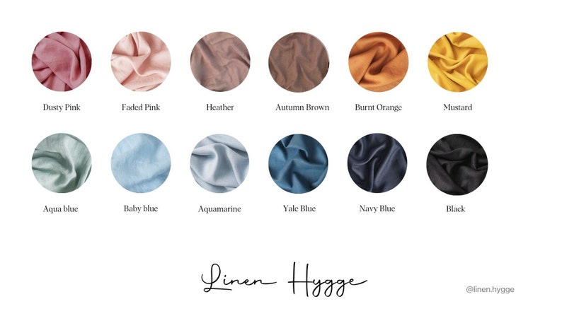 Puede incluir: Una tabla de 12 muestras de tela en varios colores, incluyendo rosa polvoriento, rosa descolorido, brezo, marr&oacute;n oto&ntilde;al, naranja quemado, mostaza, azul aguamarina, azul beb&eacute;, aguamarina, azul Yale, azul marino y negro. El texto "Linen Hygge" est&aacute; escrito en cursiva en la parte inferior de la tabla.