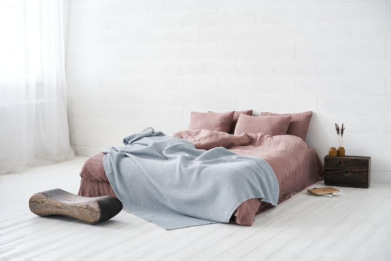 LinenHygge Waffle Linen Blanket - Thumbnail 3