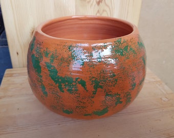 Ceramic planter, wheel thrown