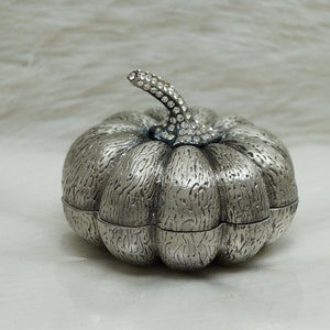 Christiani Collezione Large Silver Pumpkin Trinket Box.