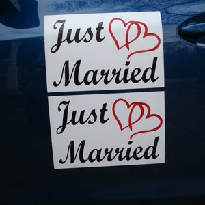 2 JUST MARRIED CAR Magnetic Signs 8&quot;X12&quot; (2 Color) w/ Hearts Free Shipping! Wedding  ( 1 Pair )