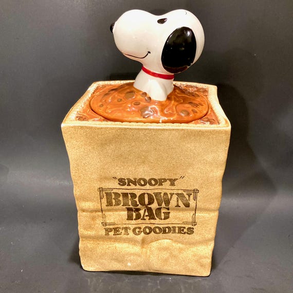 Vintage Peanuts SNOOPY Ceramic Snack Cookie Jar Brown Bag Pet