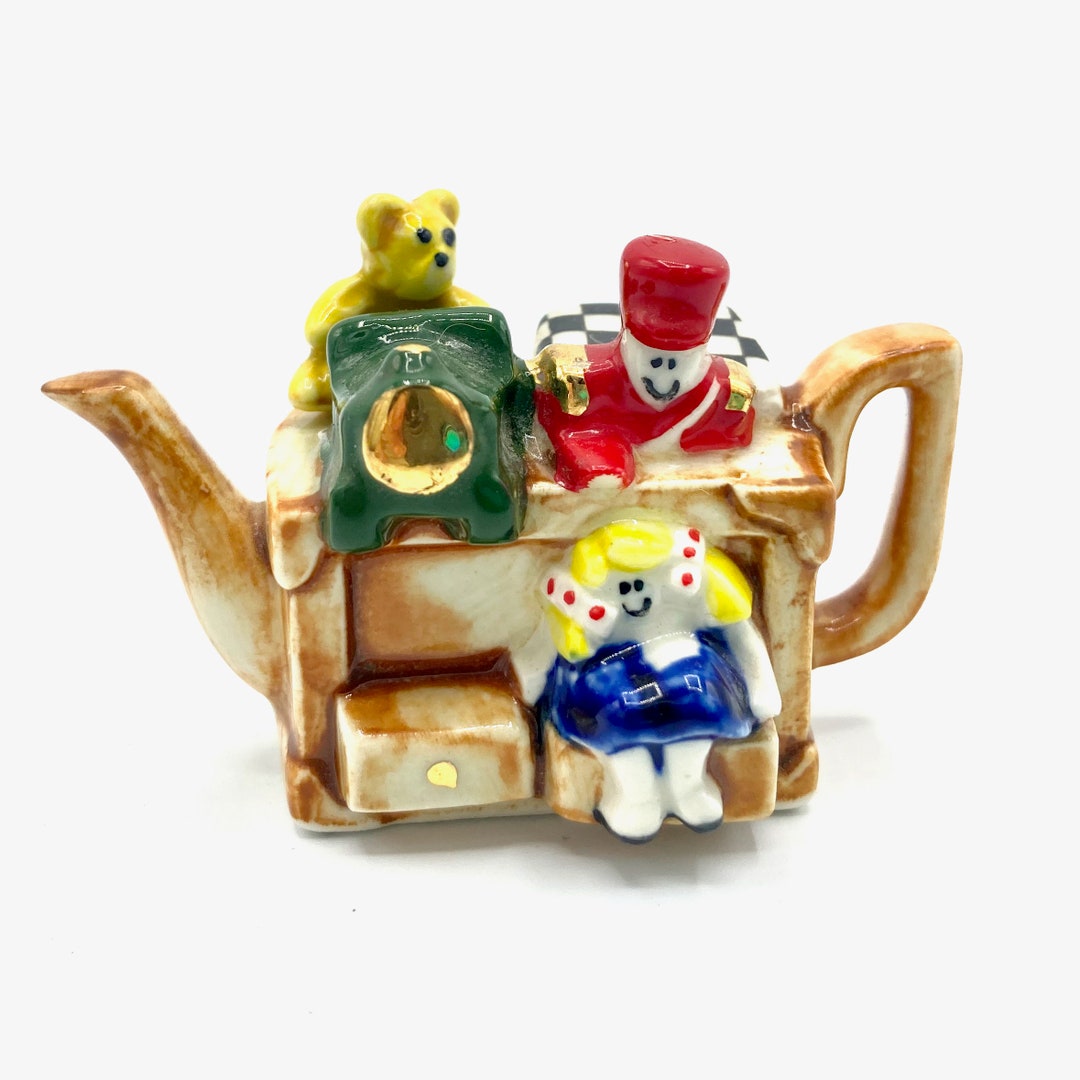 Vintage Paul Cardew TINY TEAPOTS Toy Box Collectible, Cardew Designs UK