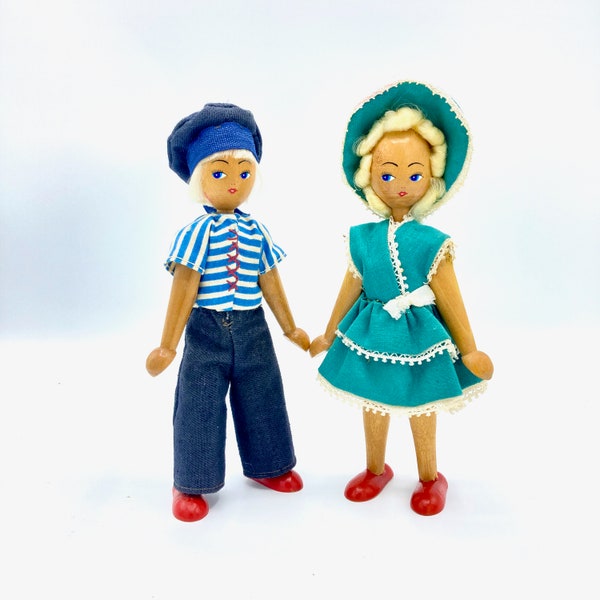 Vintage Couple Wooden Peg Dolls made in Poland, Jointed Sailor Boy and Pin up Girl, Nice Condition