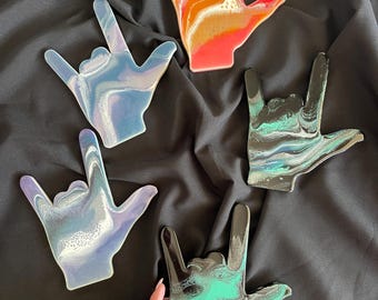 Art en résine langue des signes « Je t'aime » 20 cm