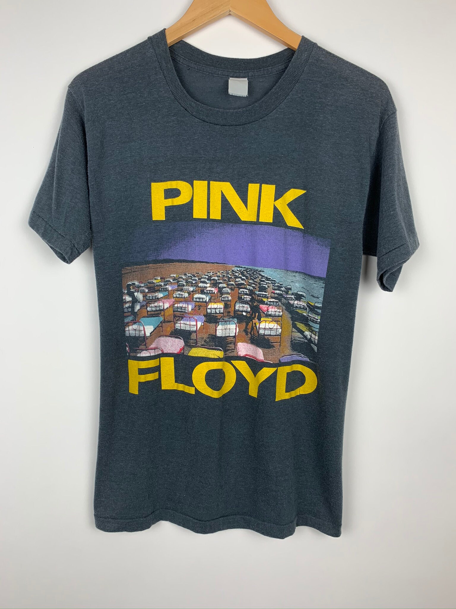 Vintage Pink Floyd Band T Shirt 1987 World Tour - Etsy 日本 Vintage Pink Floyd Band T Shirt 1987 World Tour - Etsy 日本