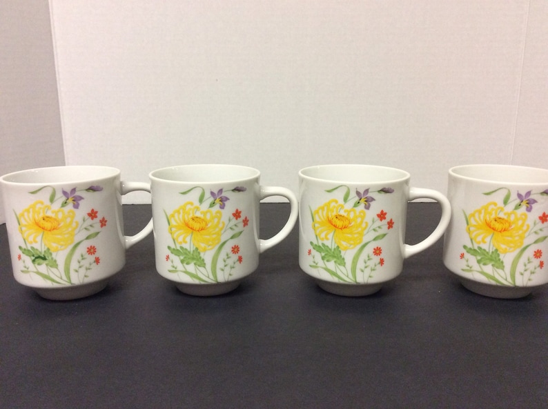 Vintage Hand Painted Small China TeaCoffee Cups