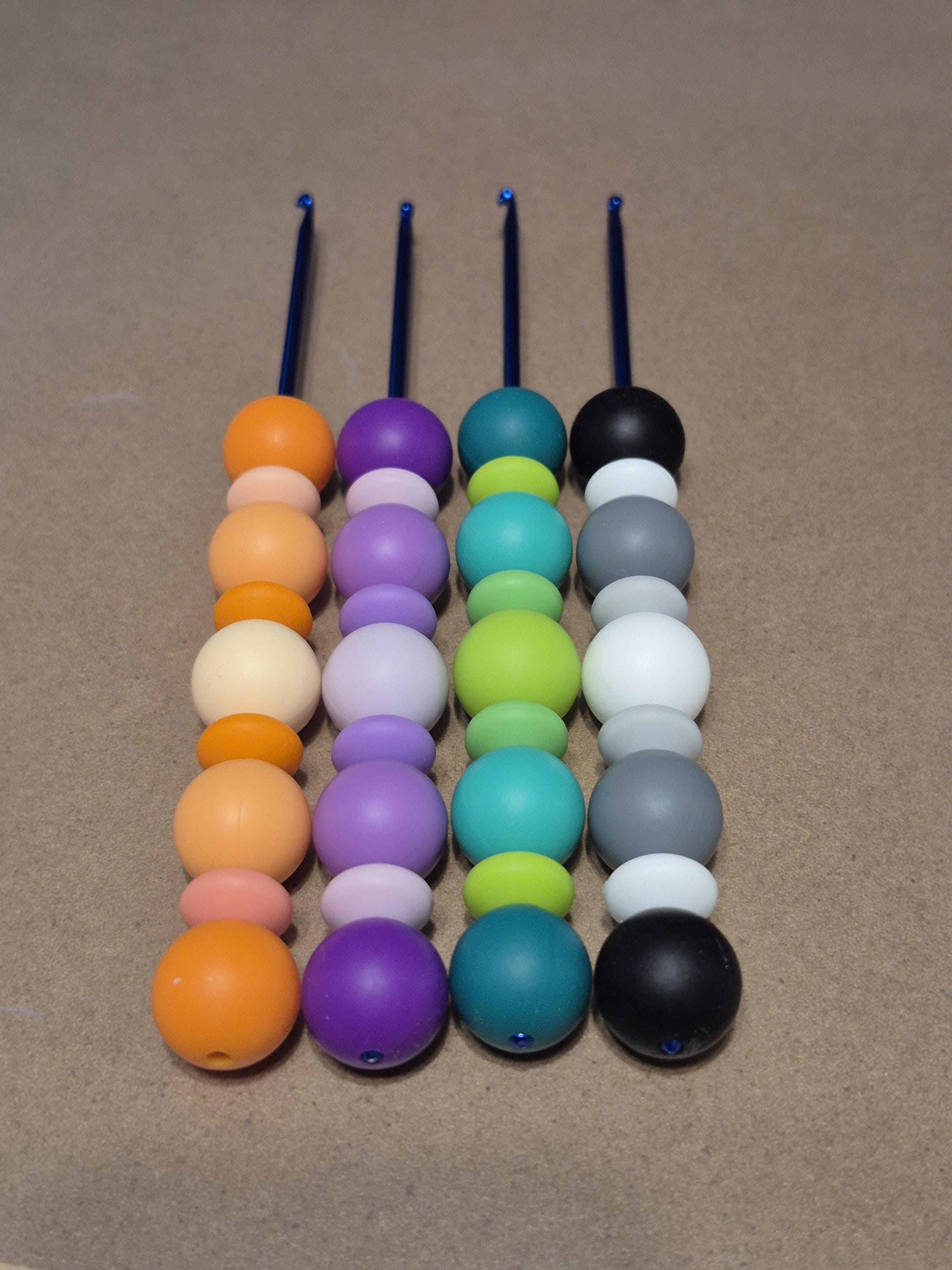 2.5 mm Ergonomic Beaded Crochet Hook