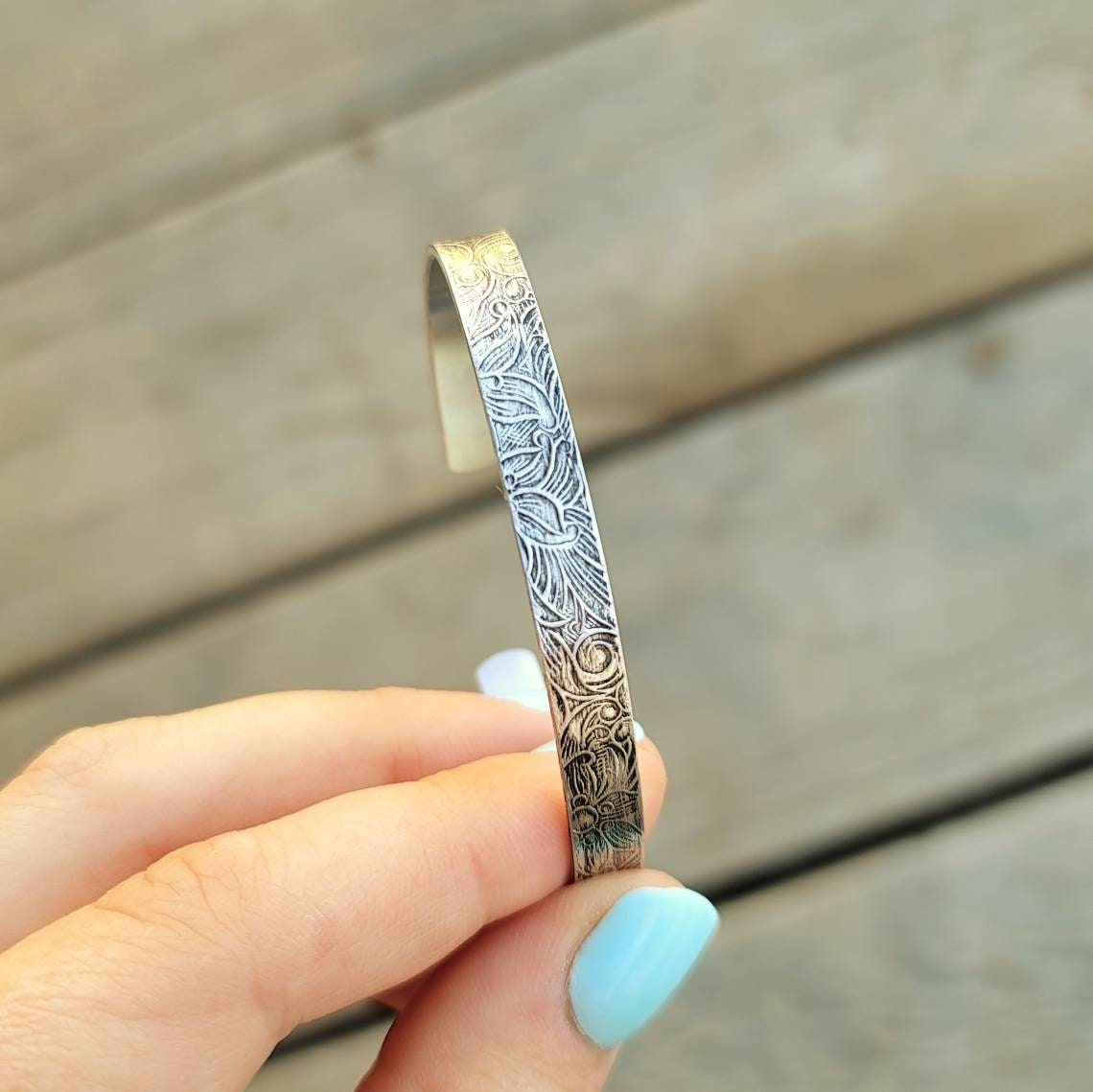 Tarnished Paisley Floral Print Silver Bracelet - Country