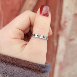 Southwestern Cactus Diamond Print Ring - Country & Western Style - Stacker Thumb Ring