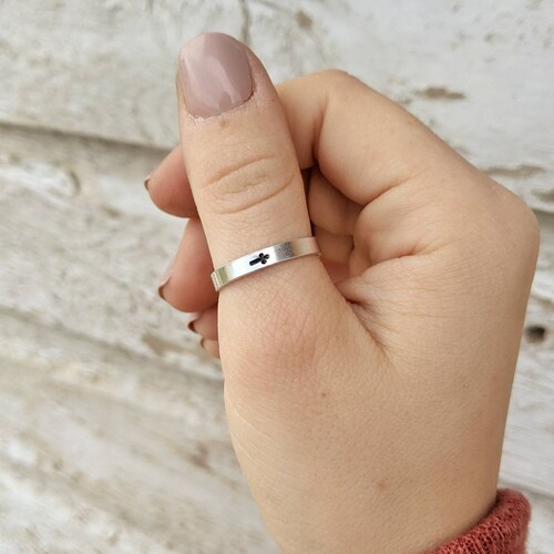 Minimalist Faith Cross Ring Country & Western Style - Etsy