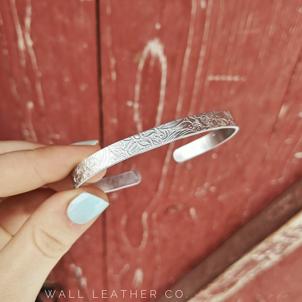 Paisley Floral Print Silver Bracelet - Country & Western Style