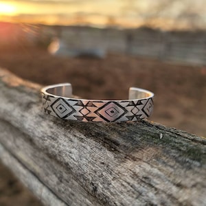 Southwestern Aztec Bracelet - Country & Western Style