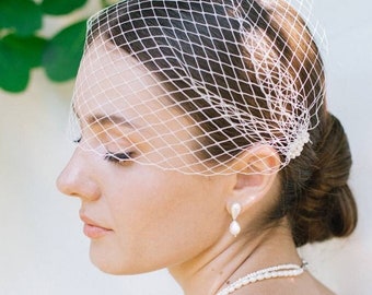 Vintage wedding veil, Freshwater pearl church short veil, Birdcage veil for bride, Soft french netting birdcage veil