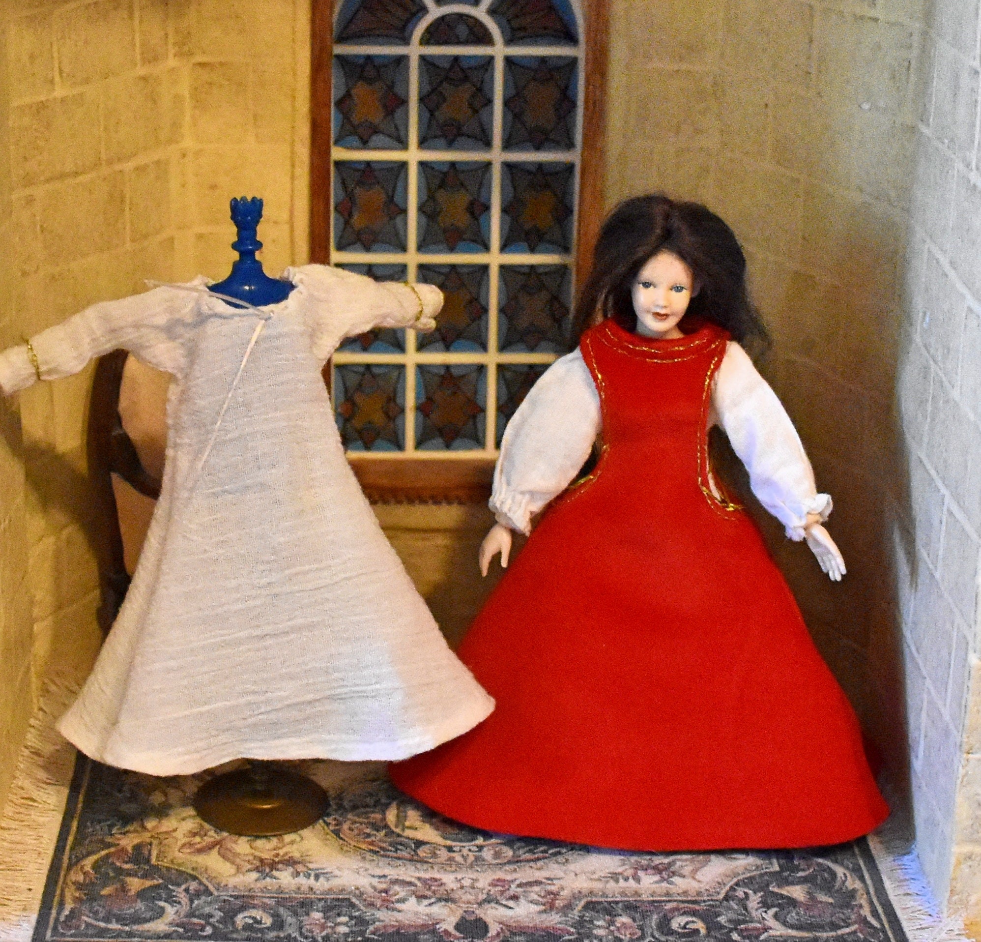 1 inch scale dollhouse dolls