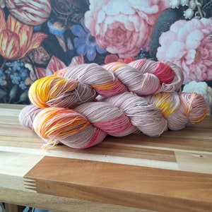 hand geverfde sokkenwol merino nylon. kleur 2413 afbeelding 1