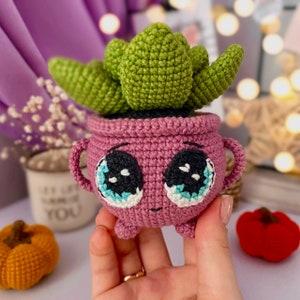 Suculenta de bruja. Patrón de juguete de crochet de Halloween. Tutorial de amigurumis