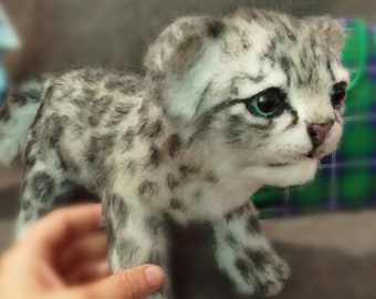 ユキヒョウ 6月（受注生産） - Etsy 日本