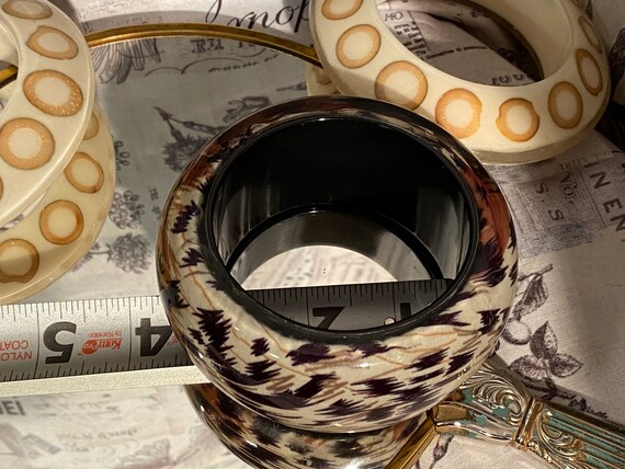 Vintage Chunky Resin Bracelet Lot Fur Pattern and… - image 6