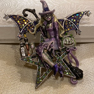 Vintage Kirks Folly Enchantress Brooch: Silver Tone Enamel Witch Pendant