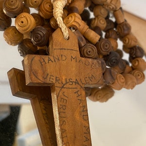 Vintage Artisan Hand Made Jerusalem Carved Olive Wood Bead Holy Land Rosary